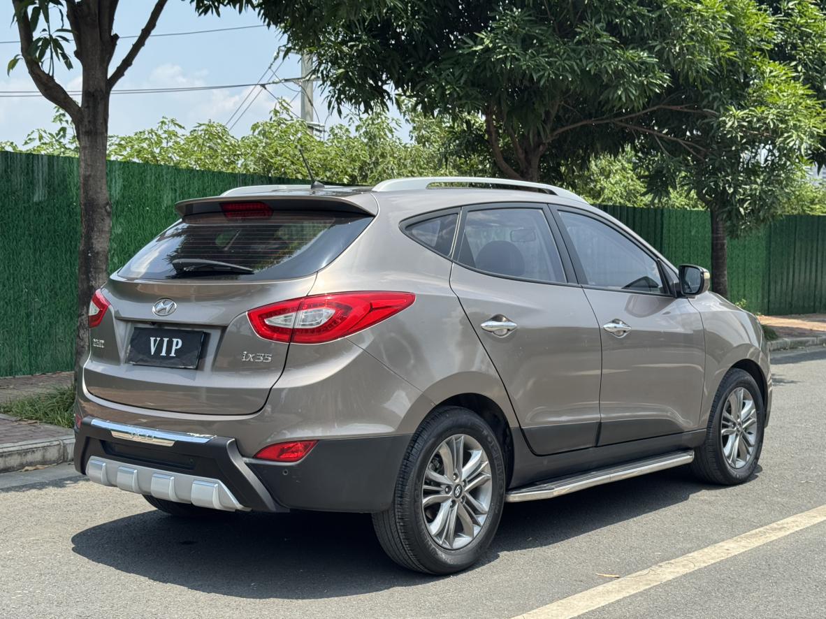 Hyundai ix35 2013 thumb 4