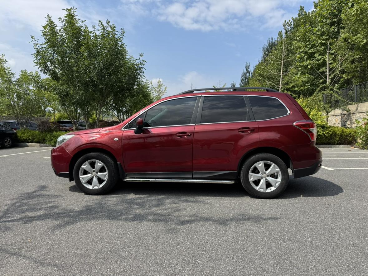 Subaru Forester 2013 thumb 2
