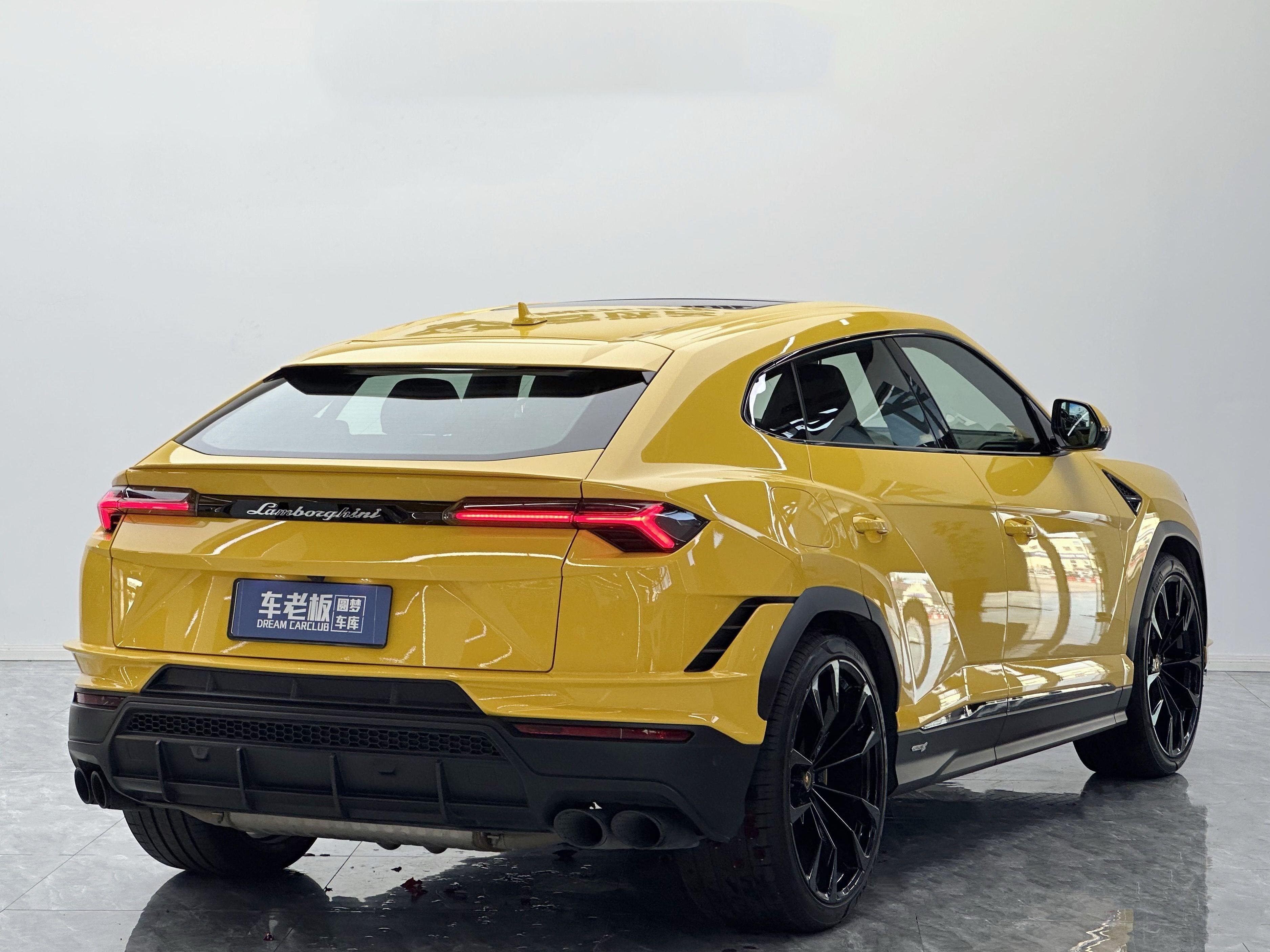 Lamborghini Urus 2023 thumb 4