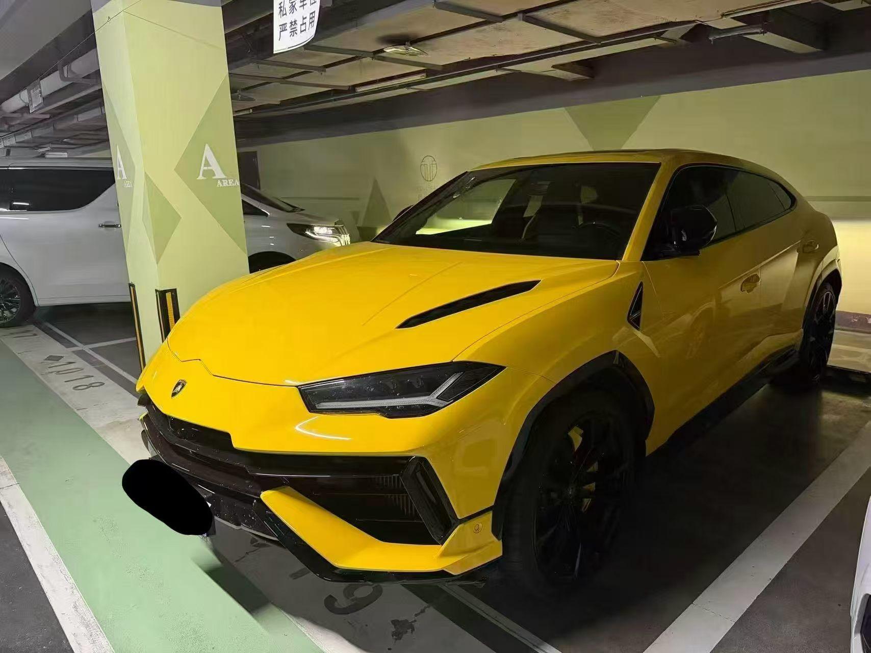 Lamborghini Urus 2023 thumb 7
