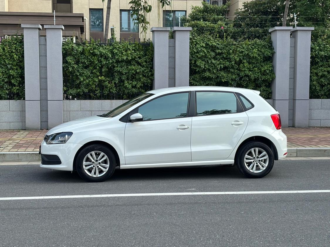 Volkswagen Polo 2016 thumb 2