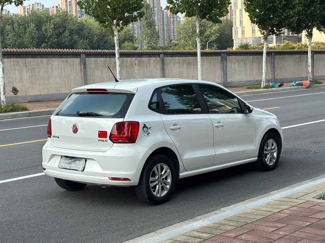 Volkswagen Polo 2016 thumb 4