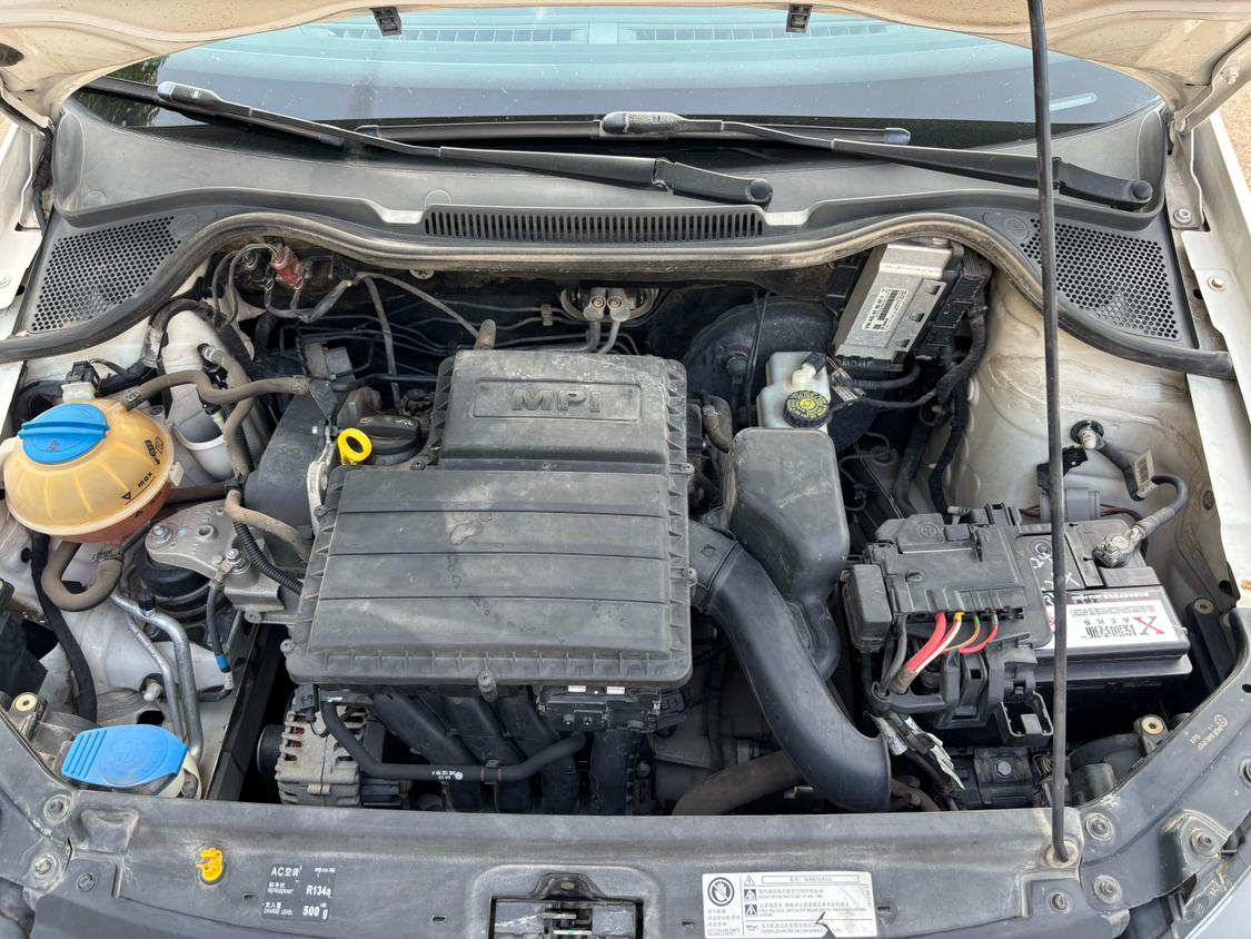 Volkswagen Polo 2016 thumb 5