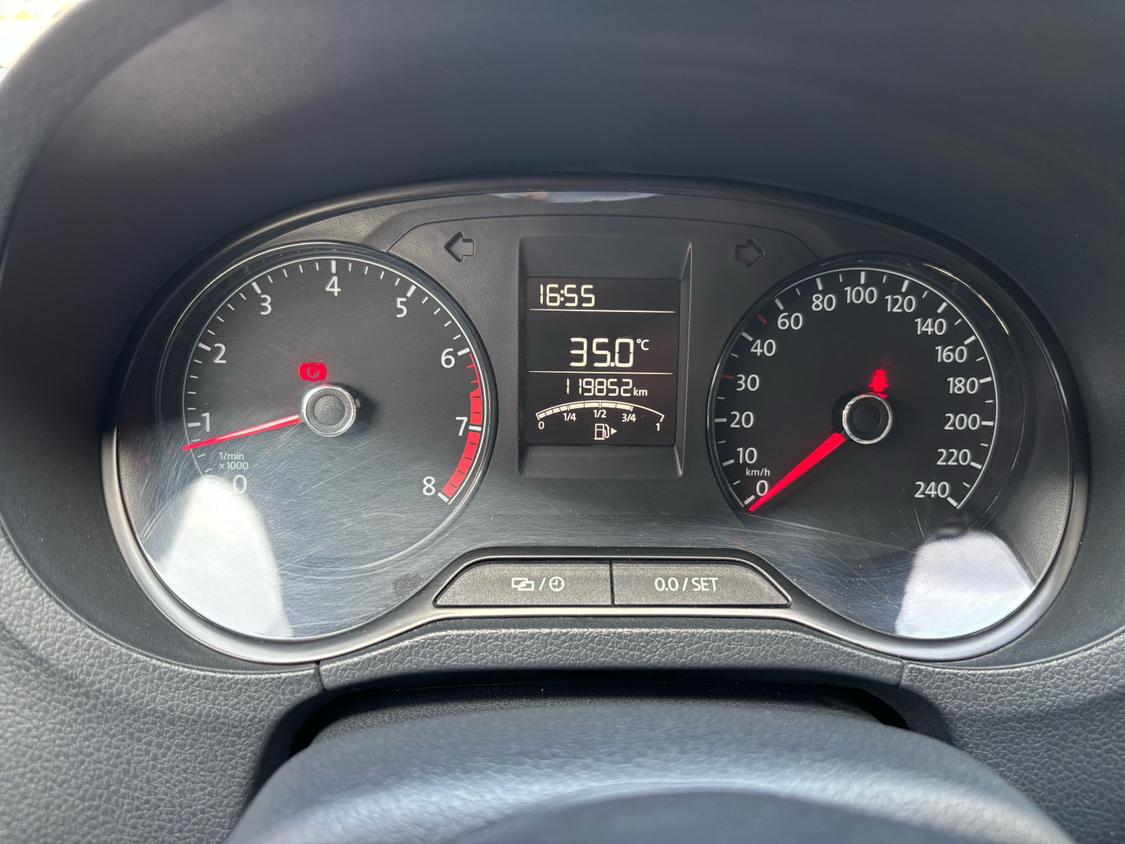 Volkswagen Polo 2016 thumb 12
