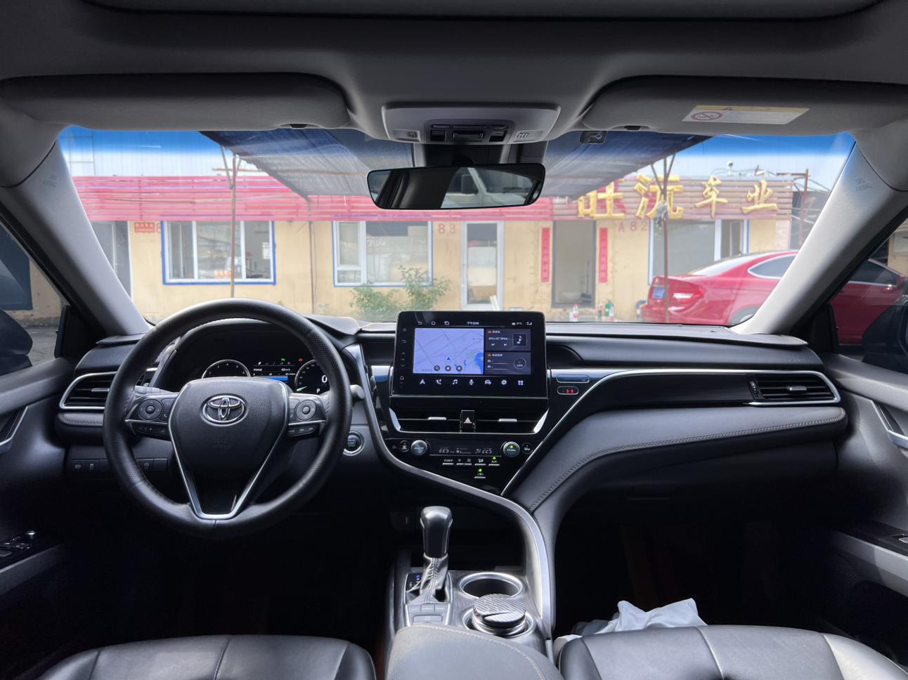 Toyota Camry 2023 thumb 8