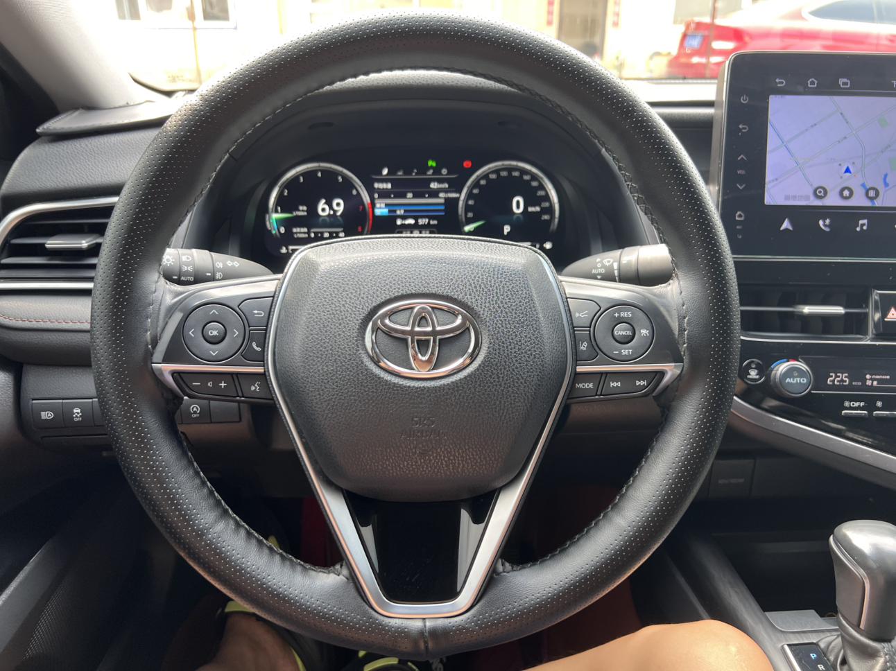 Toyota Camry 2023 thumb 10