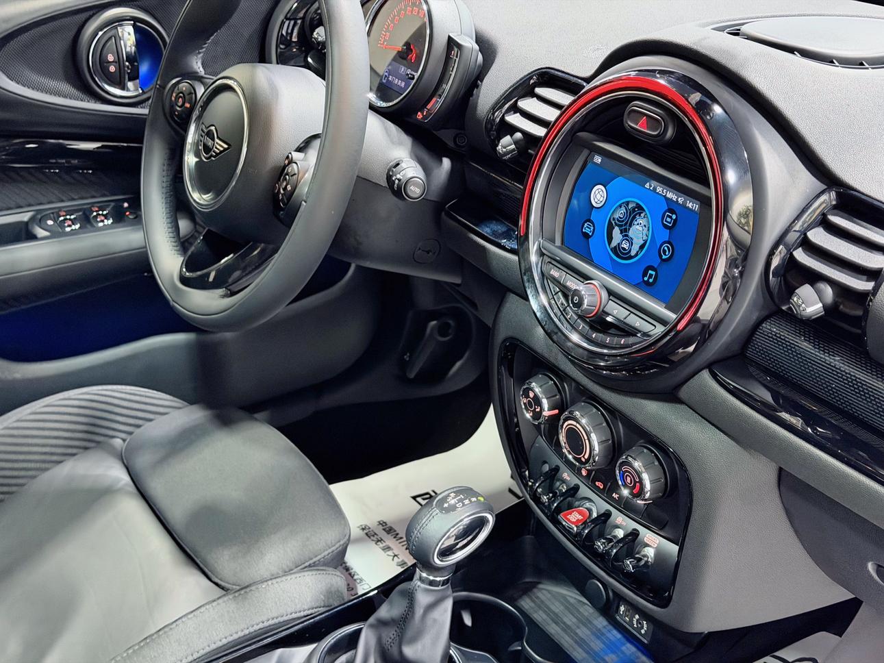 Mini Clubman 2016 thumb 6