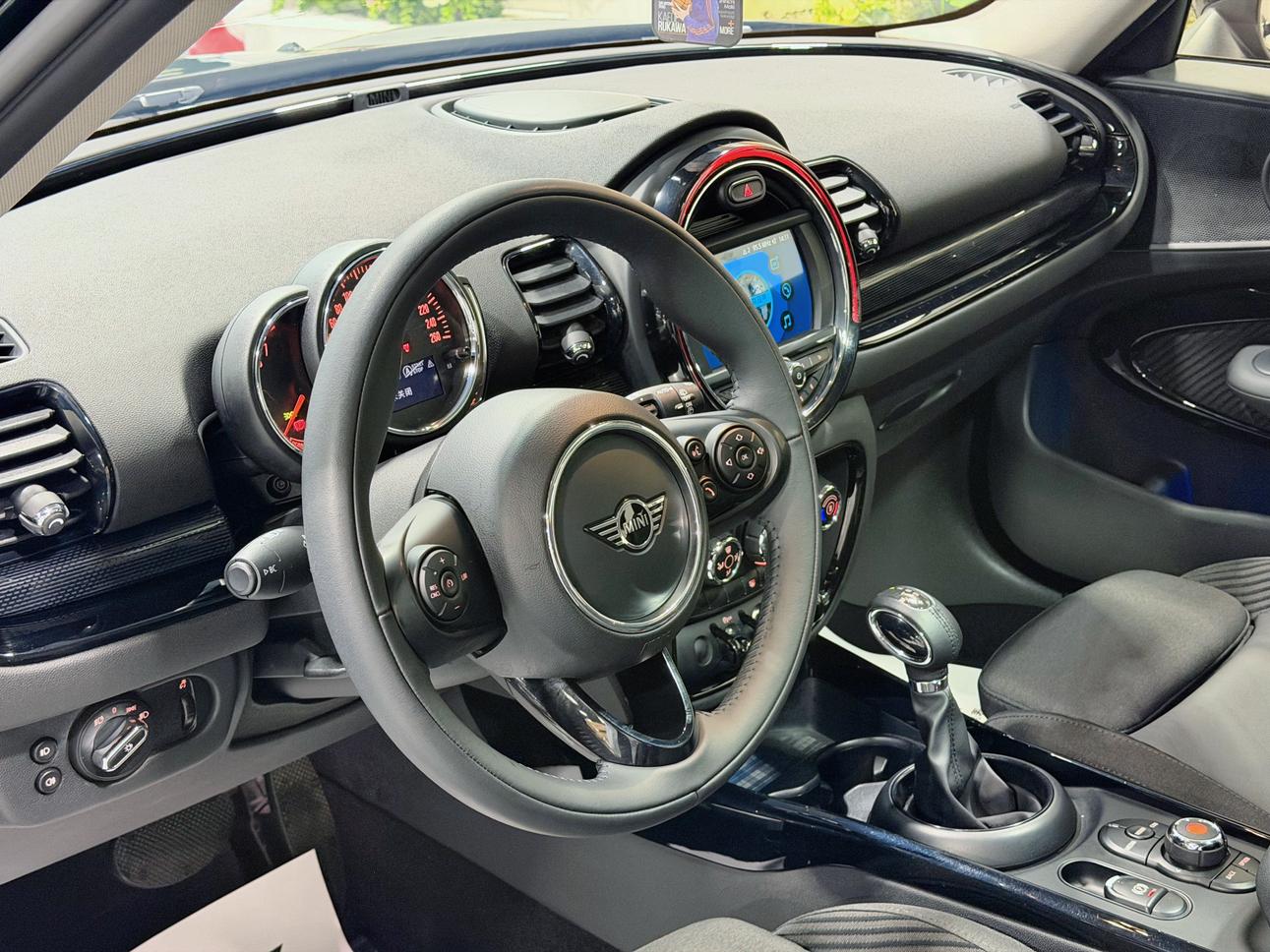 Mini Clubman 2016 thumb 7