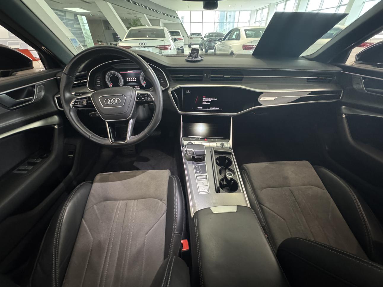 Audi A6 2023 thumb 4