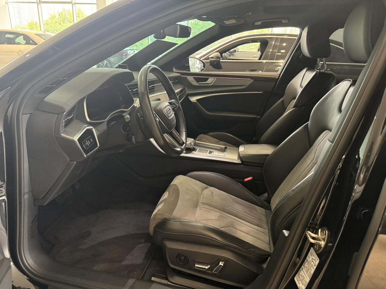 Audi A6 2023 thumb 6