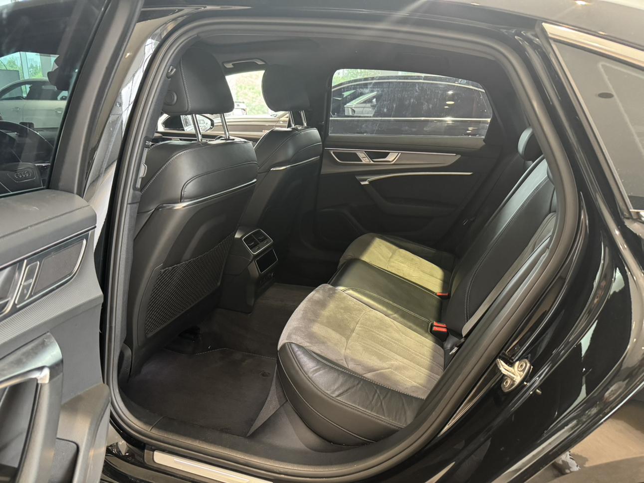 Audi A6 2023 thumb 7