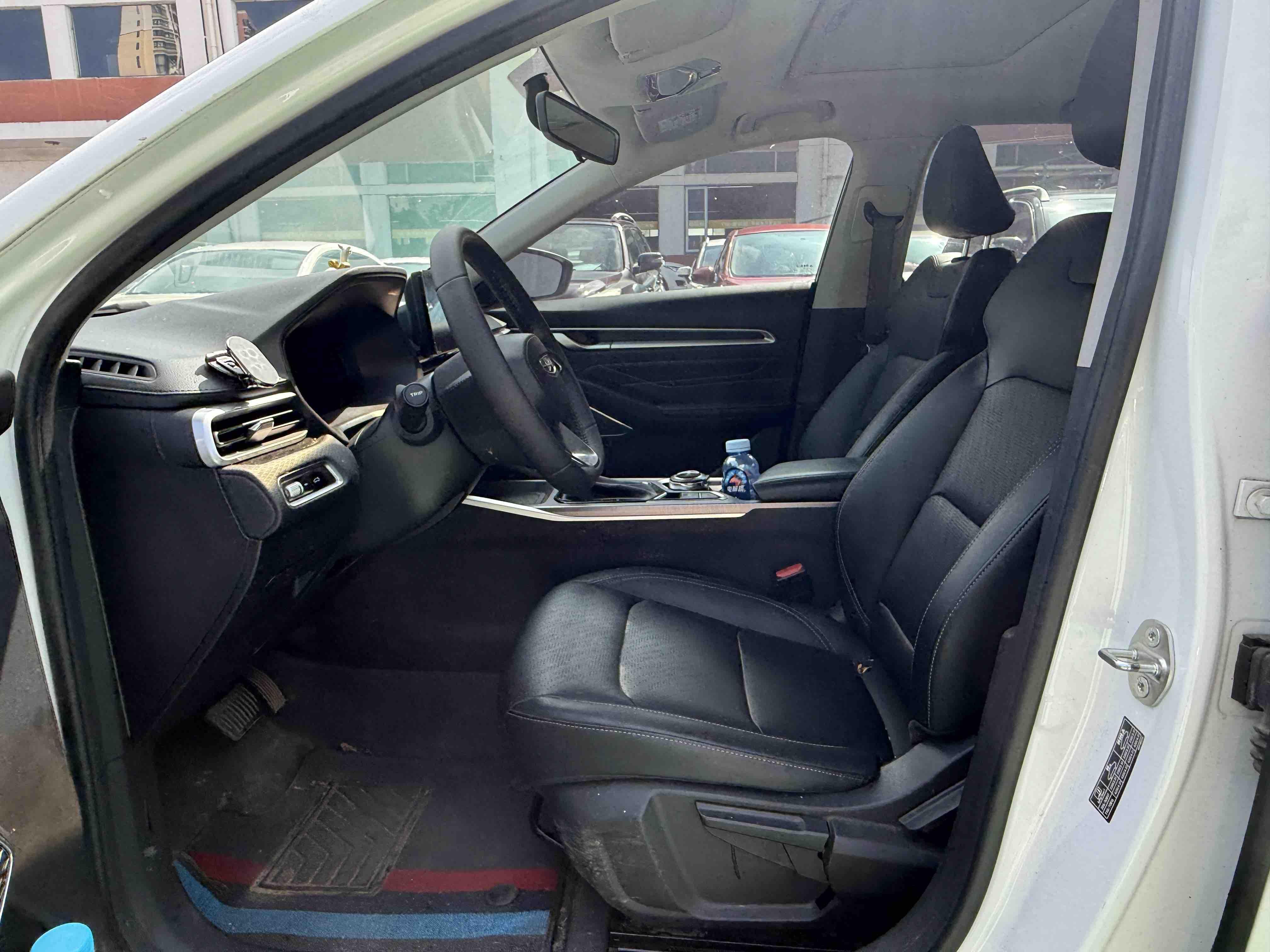 Geely Emgrand 2022 thumb 11