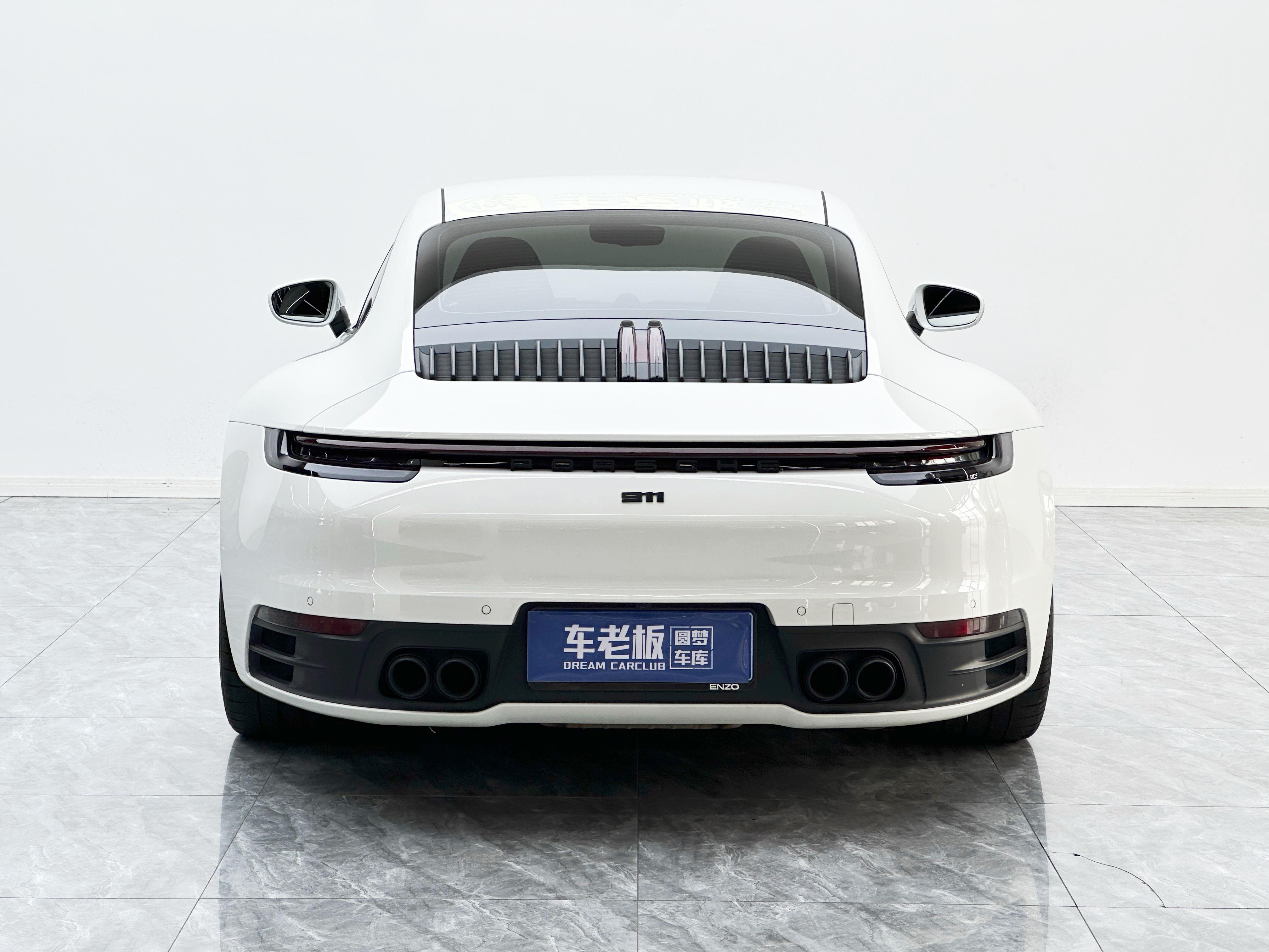 Porsche 911 2023 thumb 2