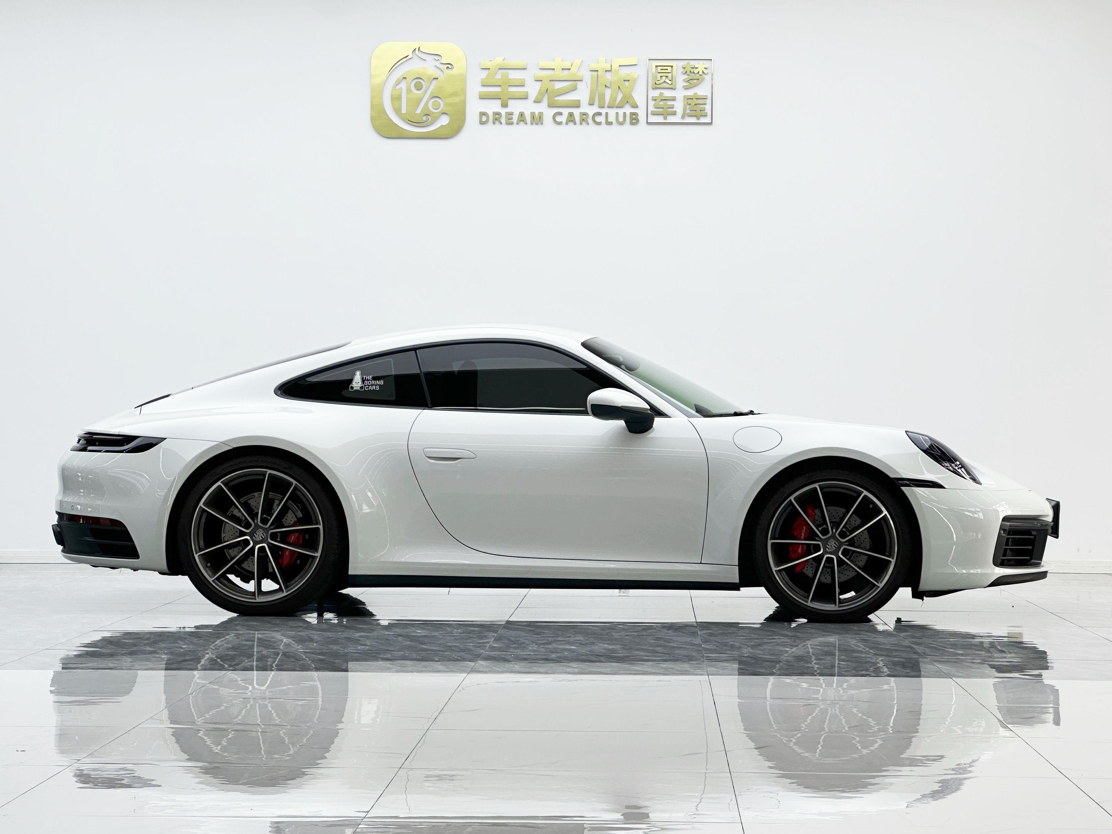 Porsche 911 2023 thumb 4