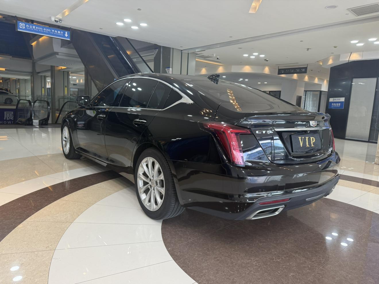 Cadillac CT5 2022 thumb 2