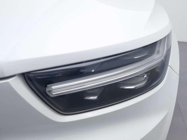 Volvo XC40 2020 thumb 4