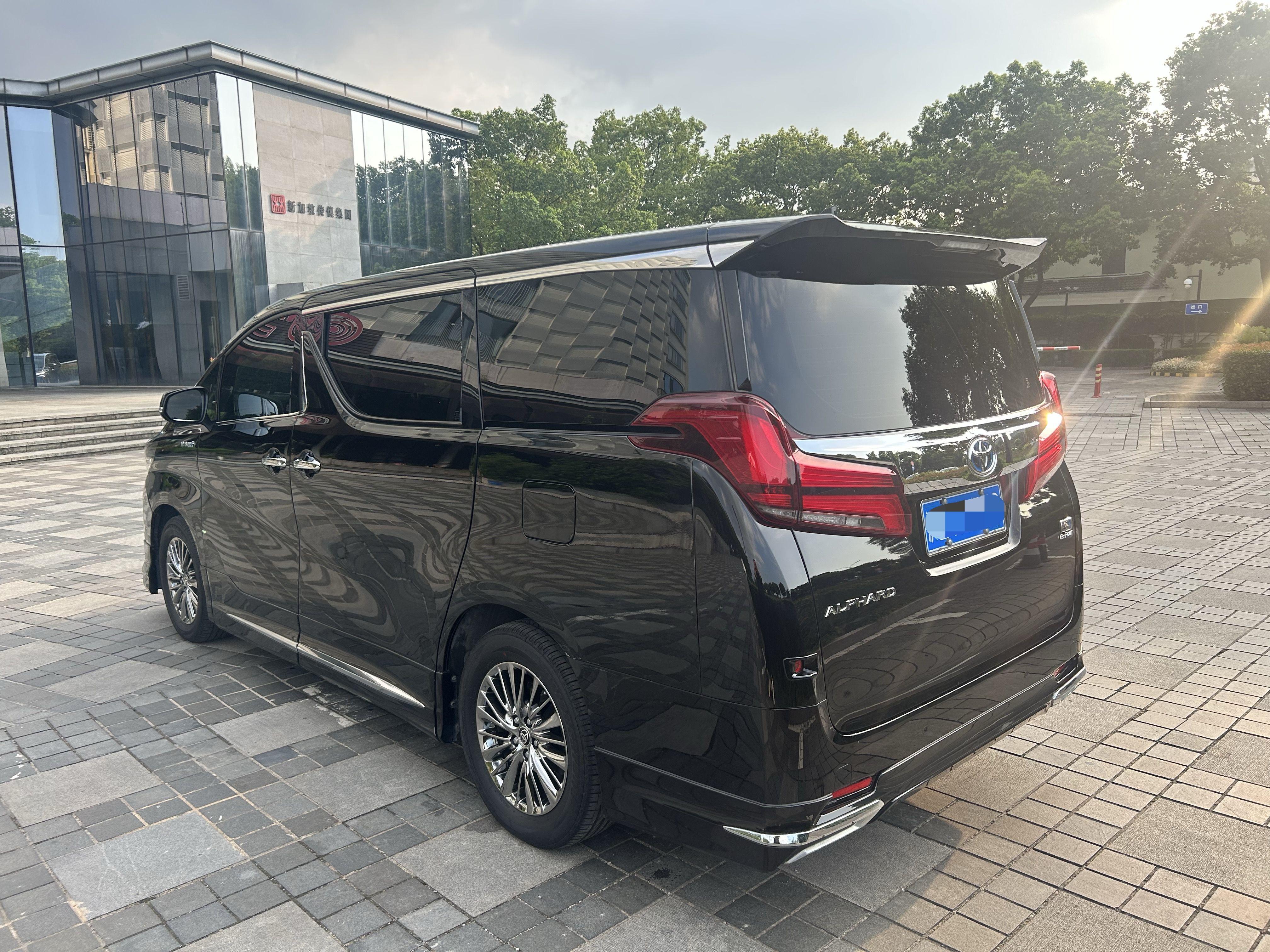 Toyota Alphard 2021 thumb 3