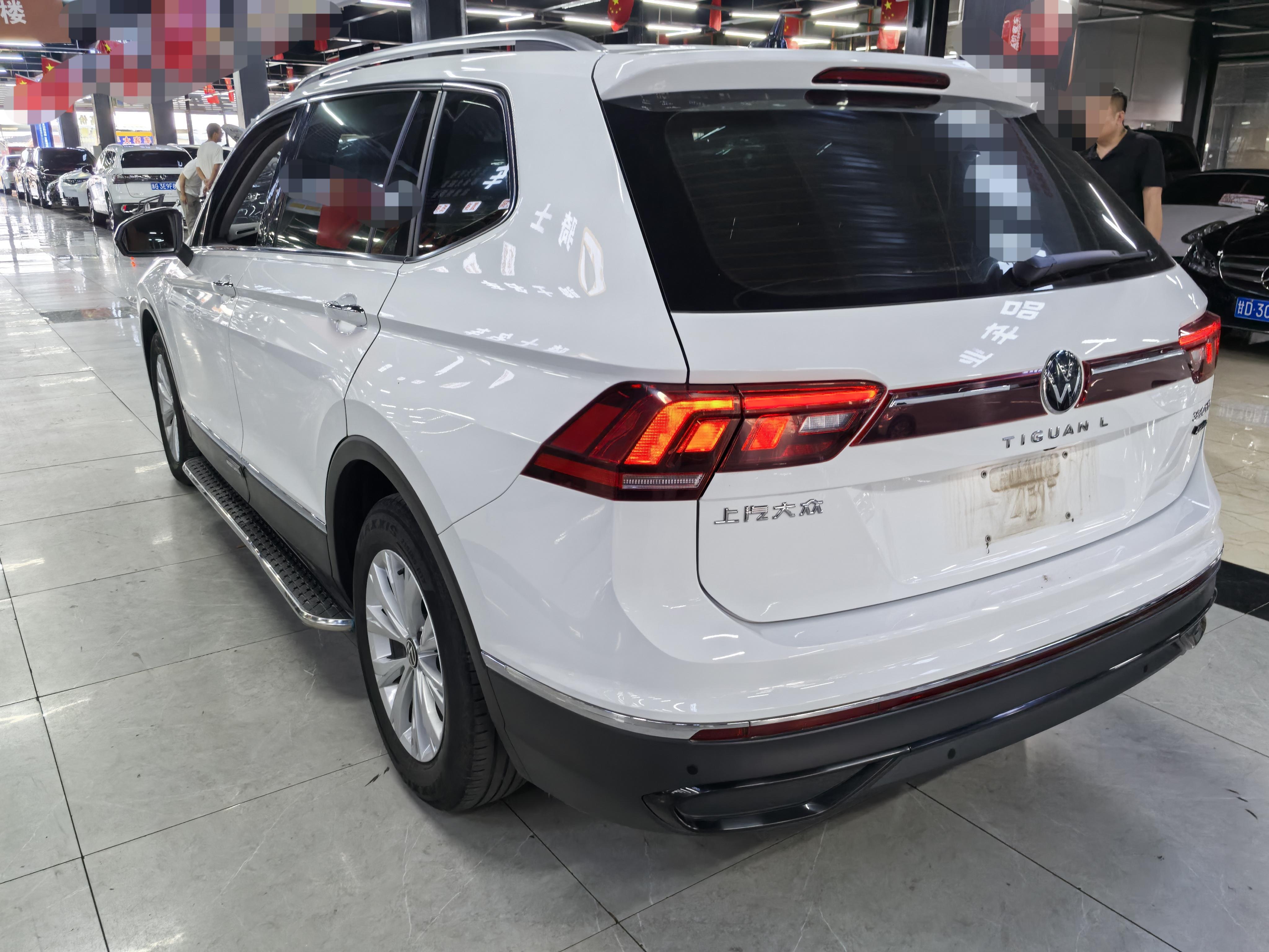 Volkswagen Tiguan 2024 thumb 2