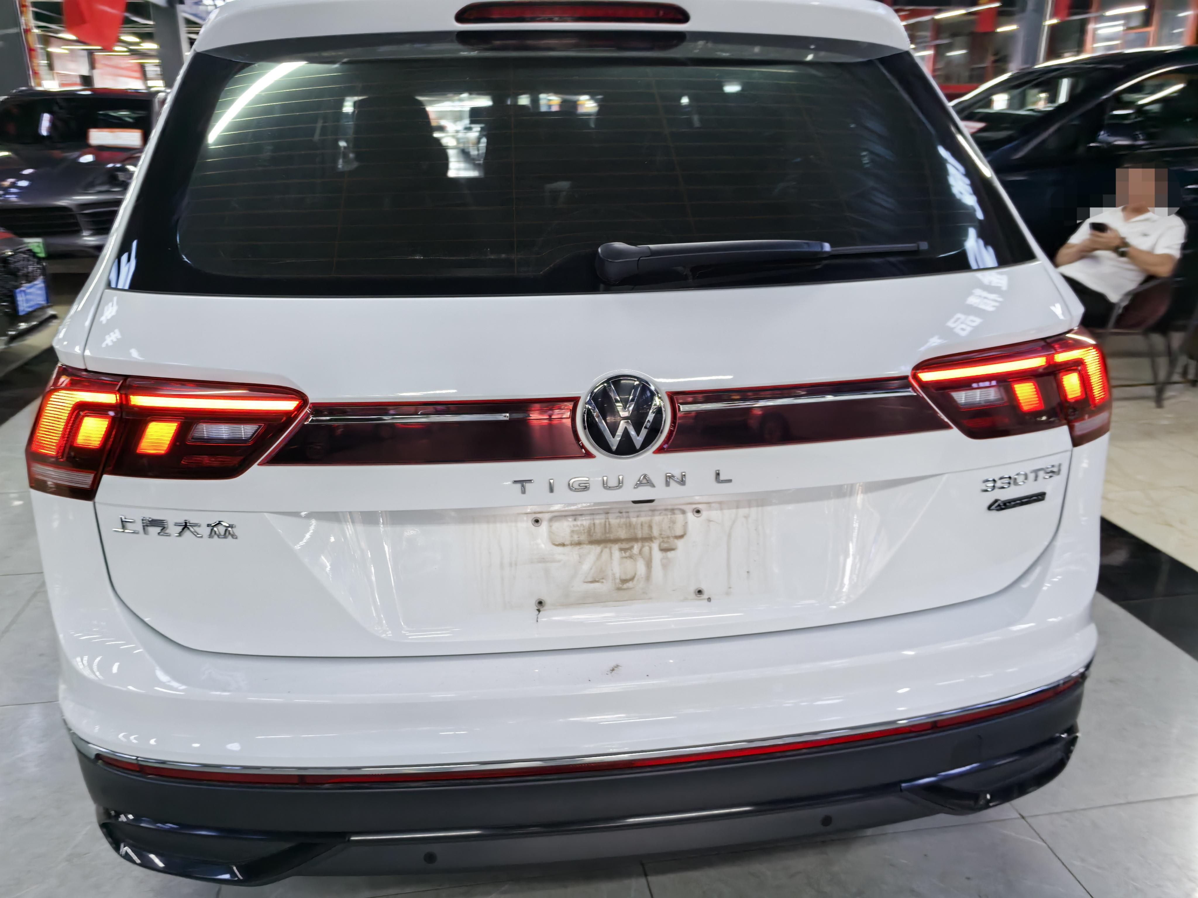 Volkswagen Tiguan 2024 thumb 3