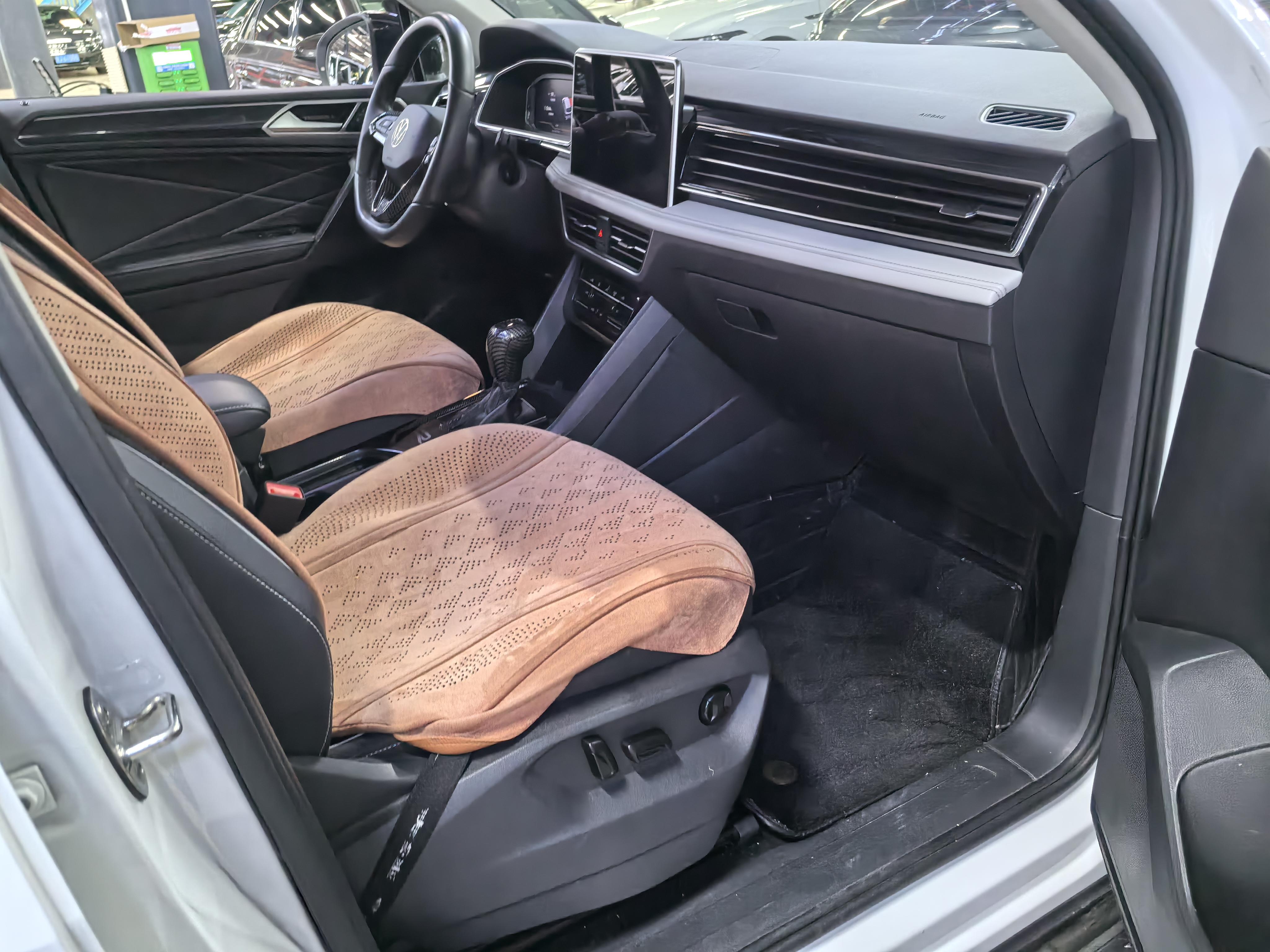Volkswagen Tiguan 2024 thumb 6