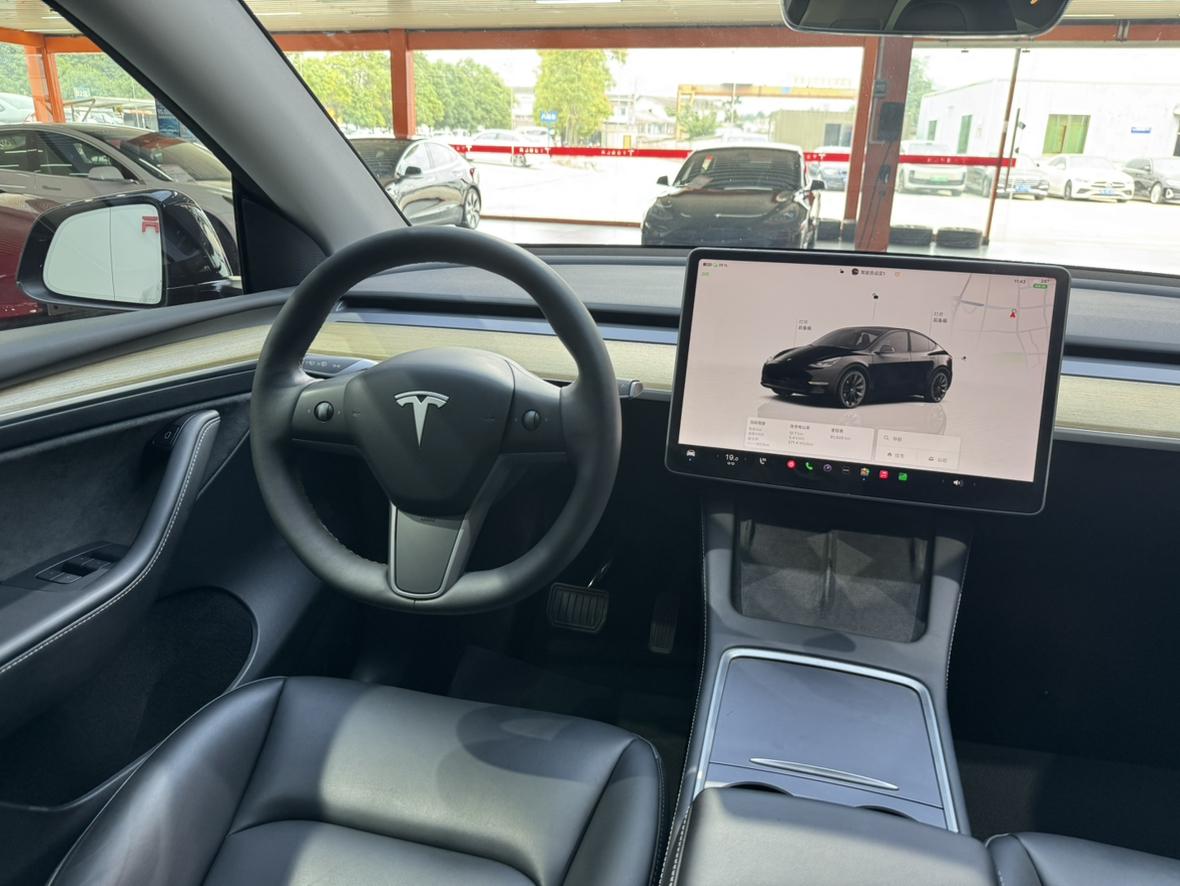 Tesla Model Y 2022 thumb 6