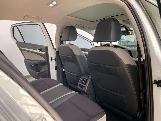 Volkswagen Golf Sportsvan 2024 thumb 8