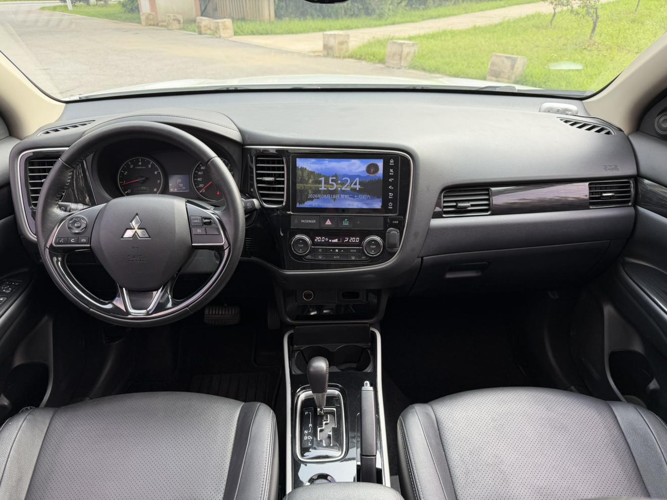 Mitsubishi Outlander 2018 thumb 7