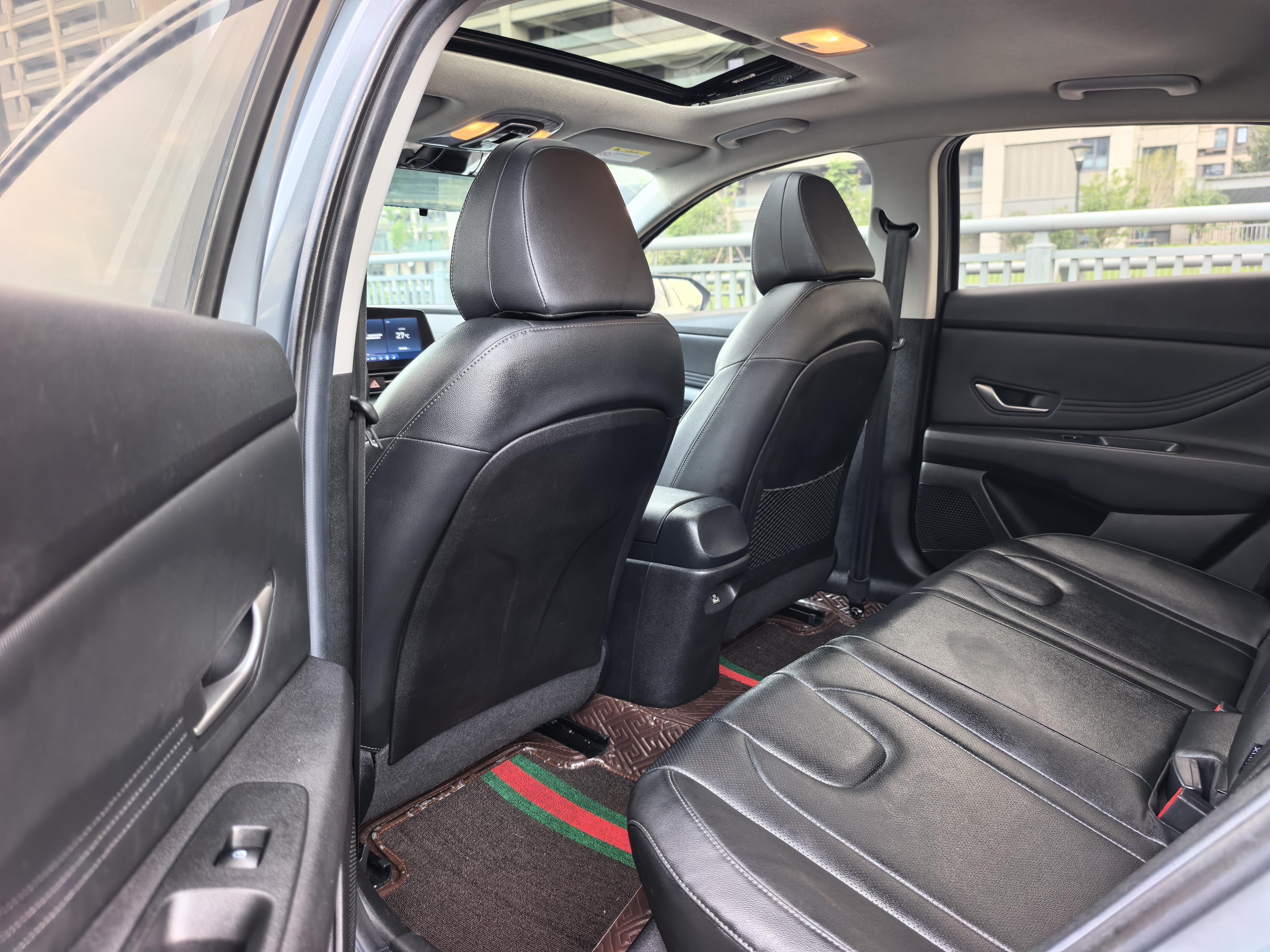 Hyundai Elantra 2022 thumb 8