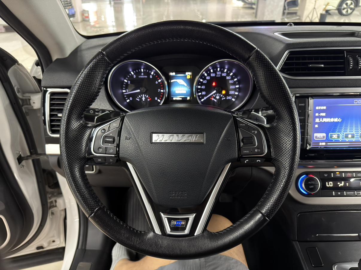 Haval H6 Coupe 2016 thumb 10
