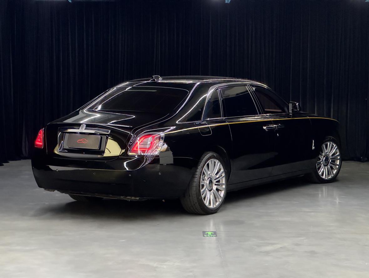 Rolls-Royce Ghost 2021 thumb 3