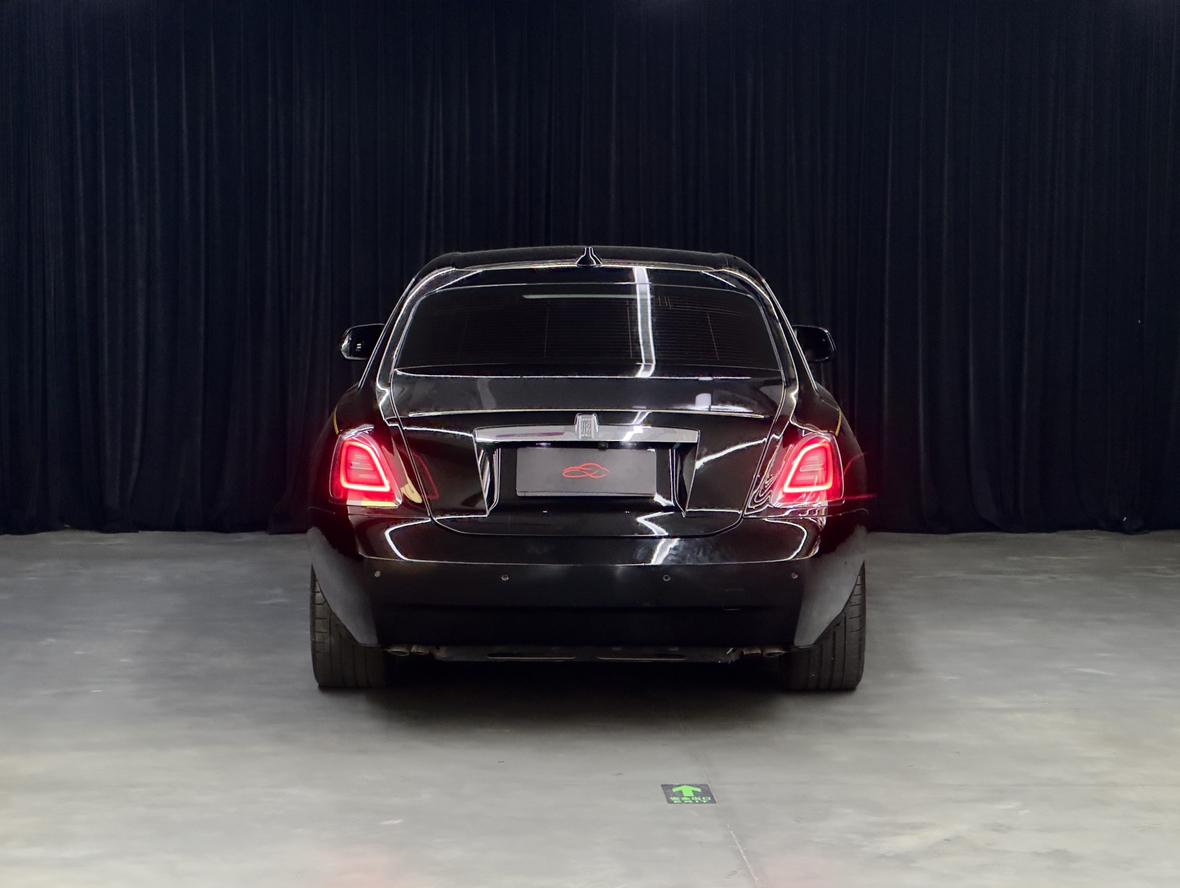 Rolls-Royce Ghost 2021 thumb 4
