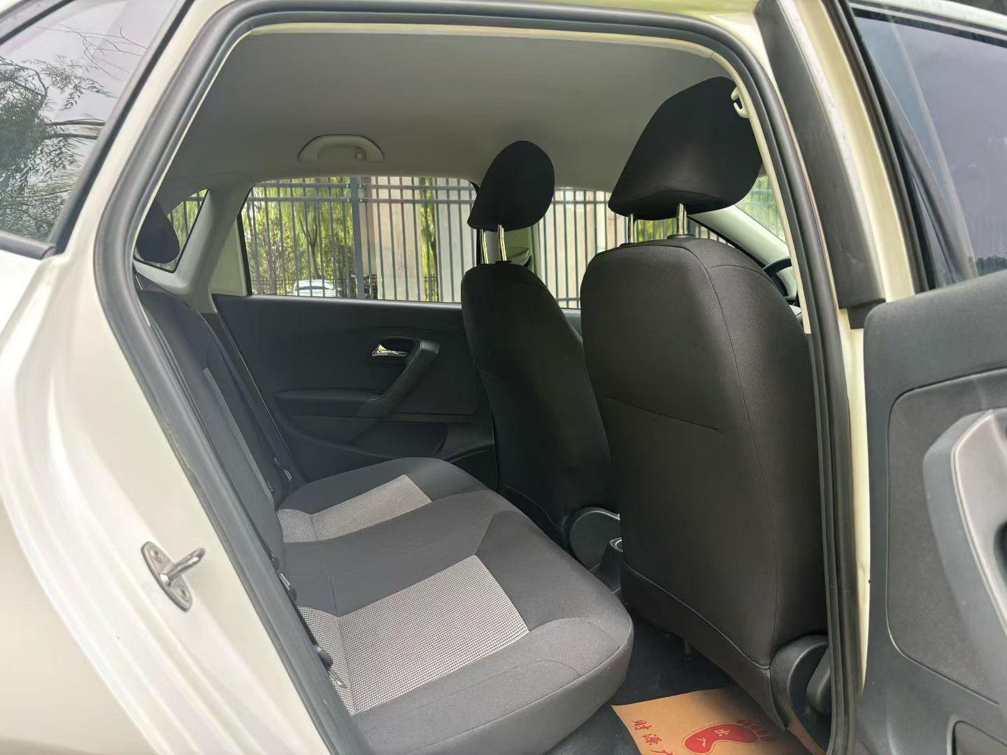 Volkswagen Polo 2016 thumb 7