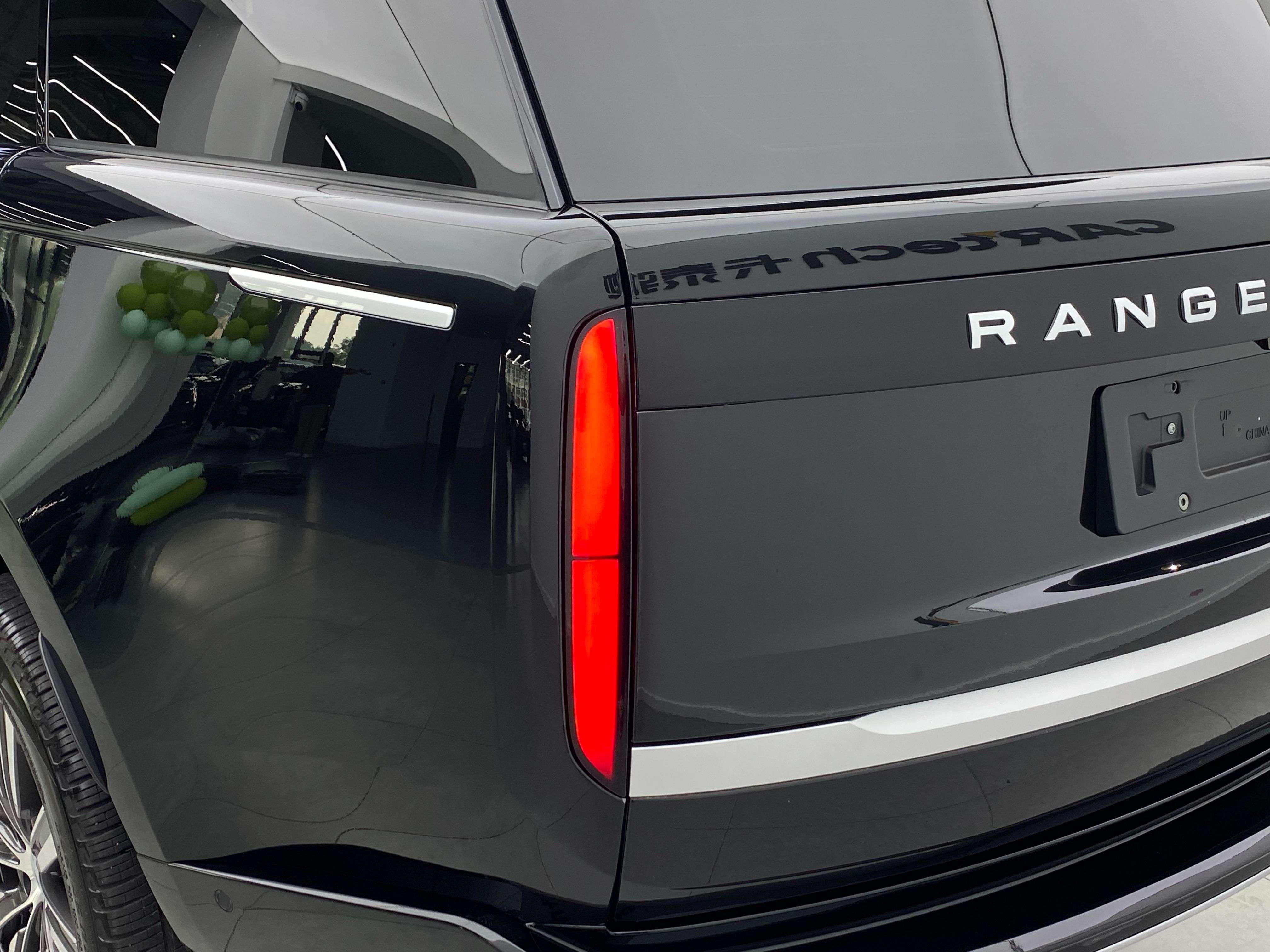 Land Rover Range Rover 2025 thumb 5