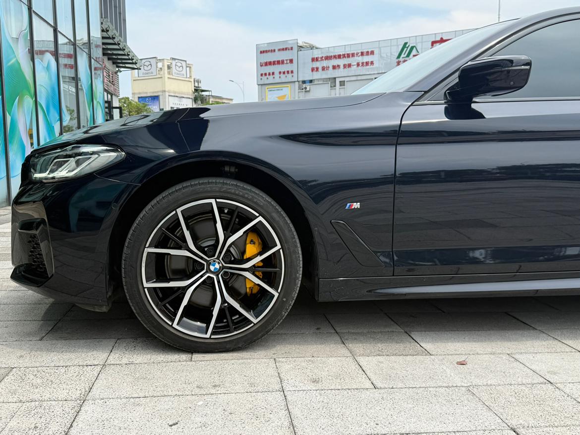 BMW 5 серии 2022 thumb 11