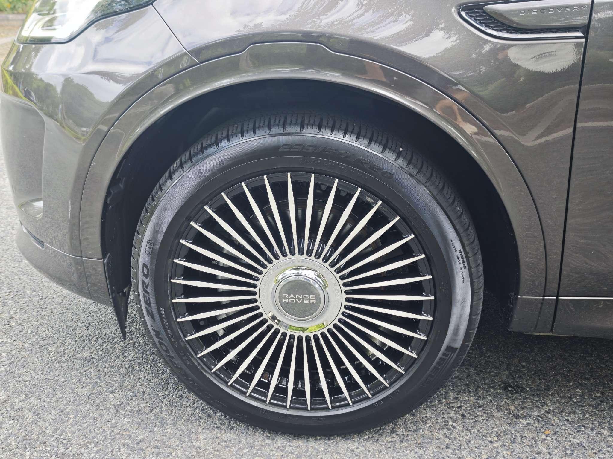 Land Rover Discovery Sport 2021 thumb 7