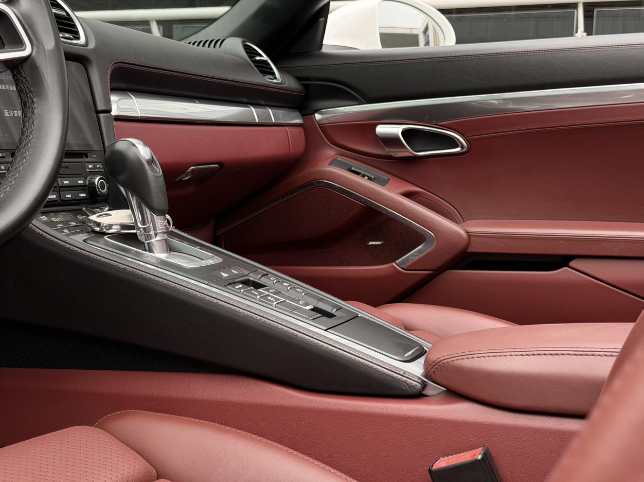 Porsche 718 2018 thumb 4