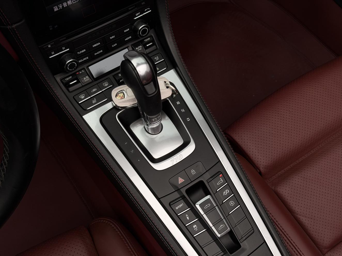 Porsche 718 2018 thumb 9