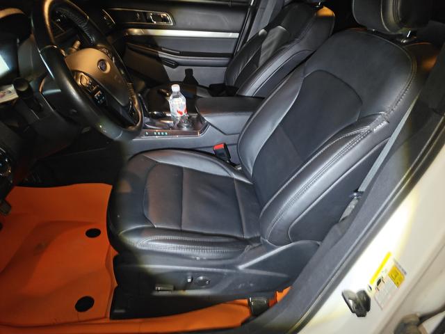 Ford Explorer 2017 thumb 8