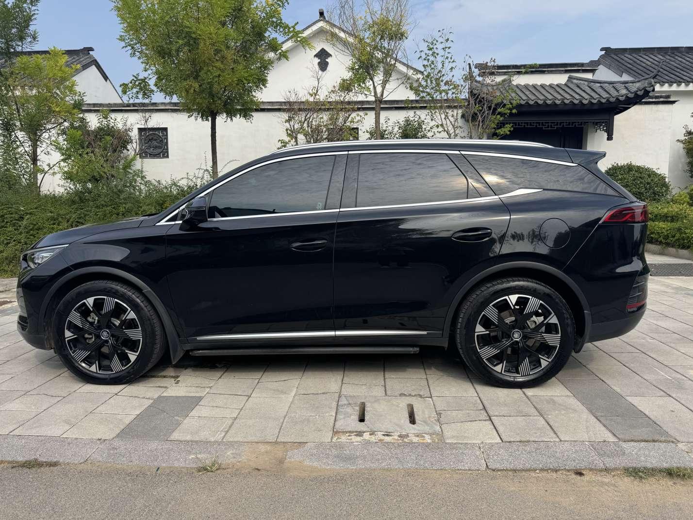 BYD Tang 2024 thumb 2