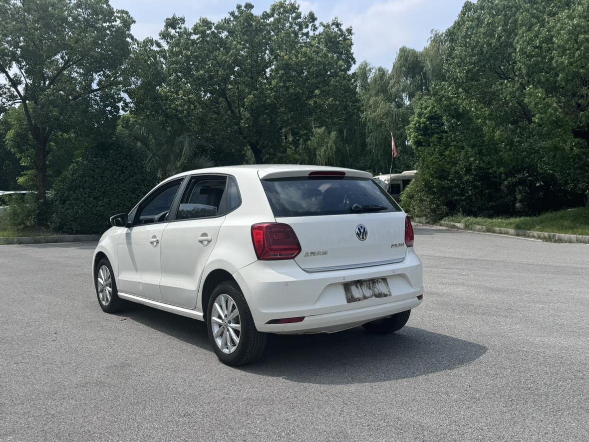 Volkswagen Polo 2016 thumb 3
