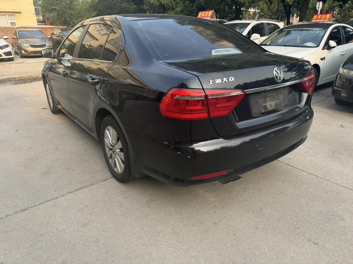 Volkswagen Lavida XR 2013 thumb 2