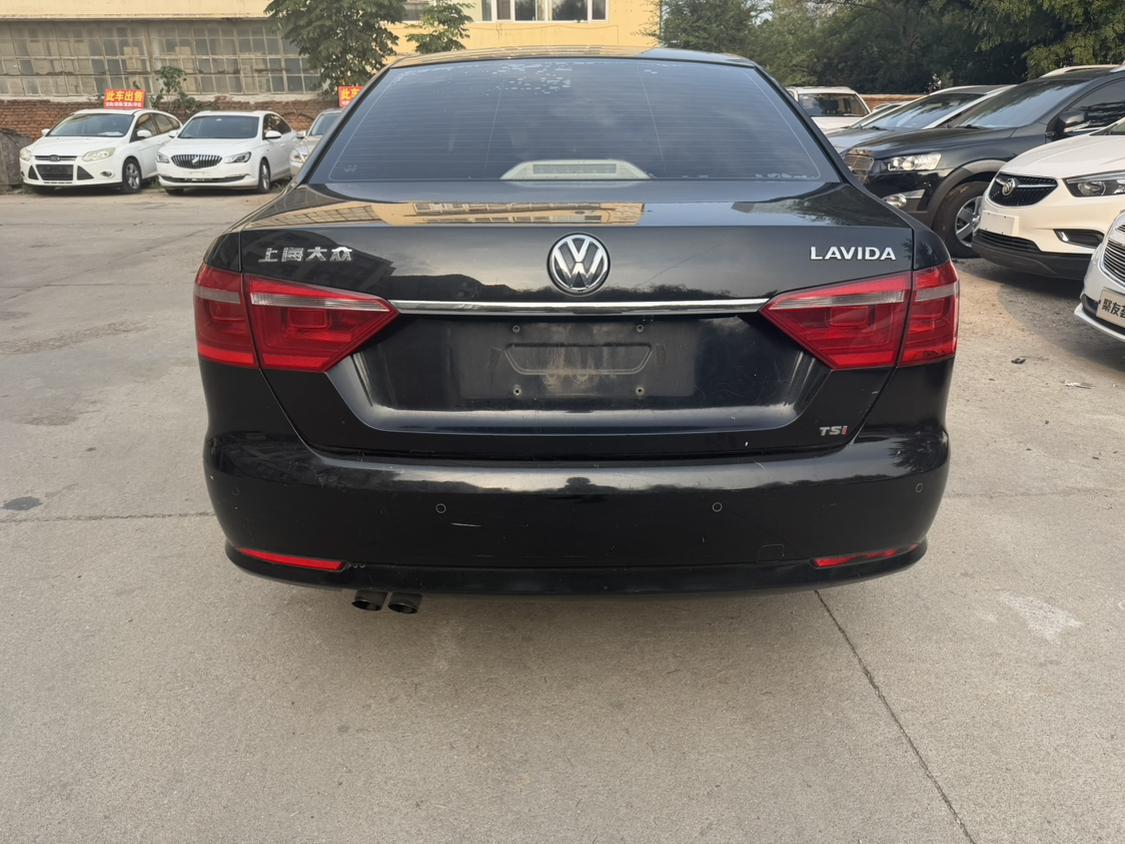 Volkswagen Lavida XR 2013 thumb 12