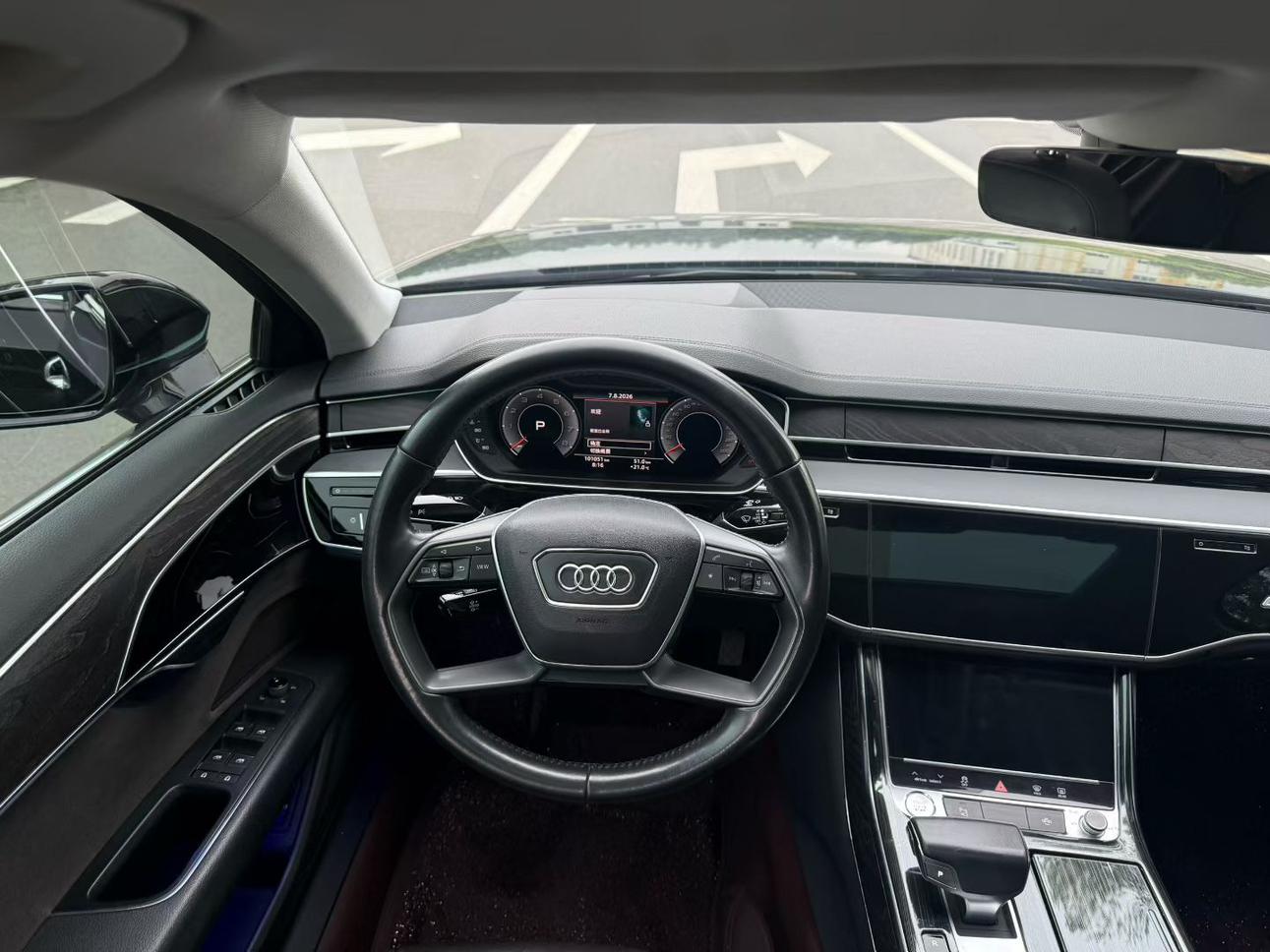Audi A8 2018 thumb 6