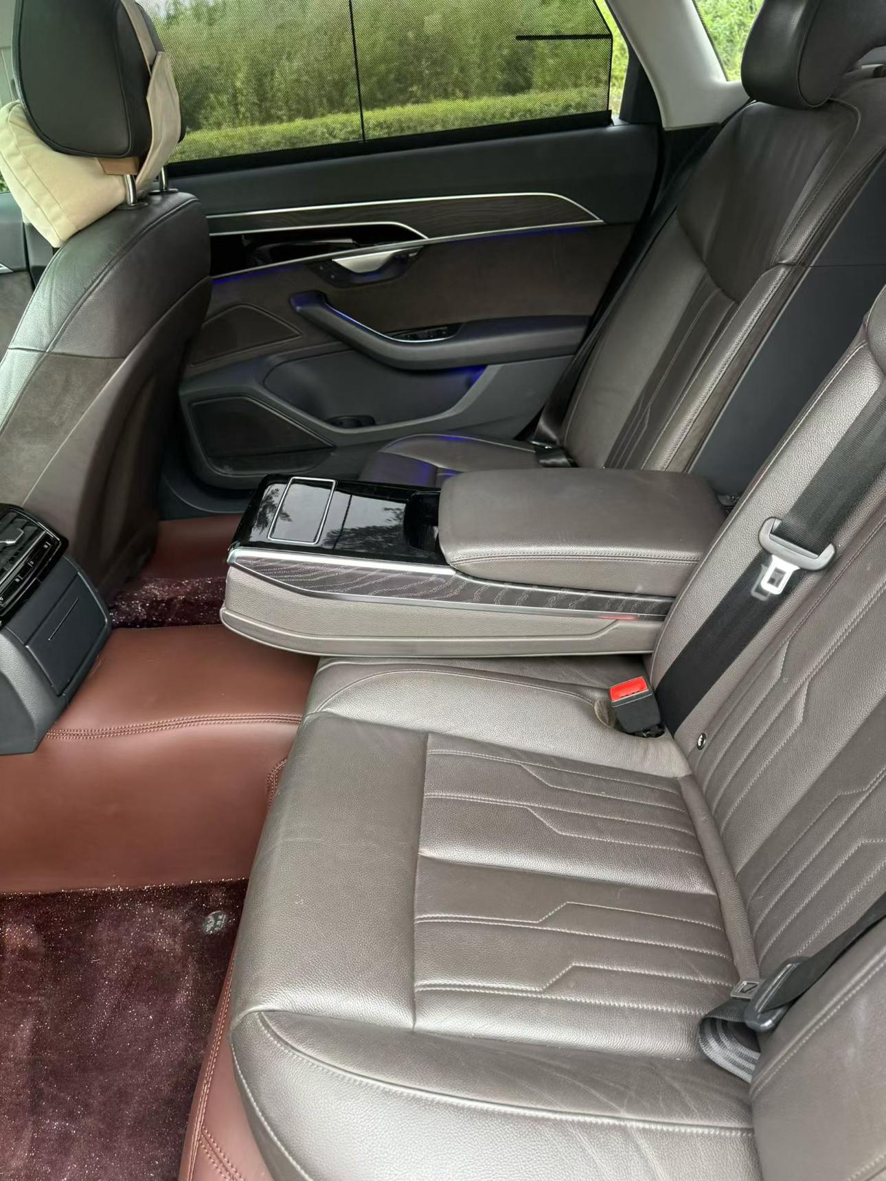 Audi A8 2018 thumb 7