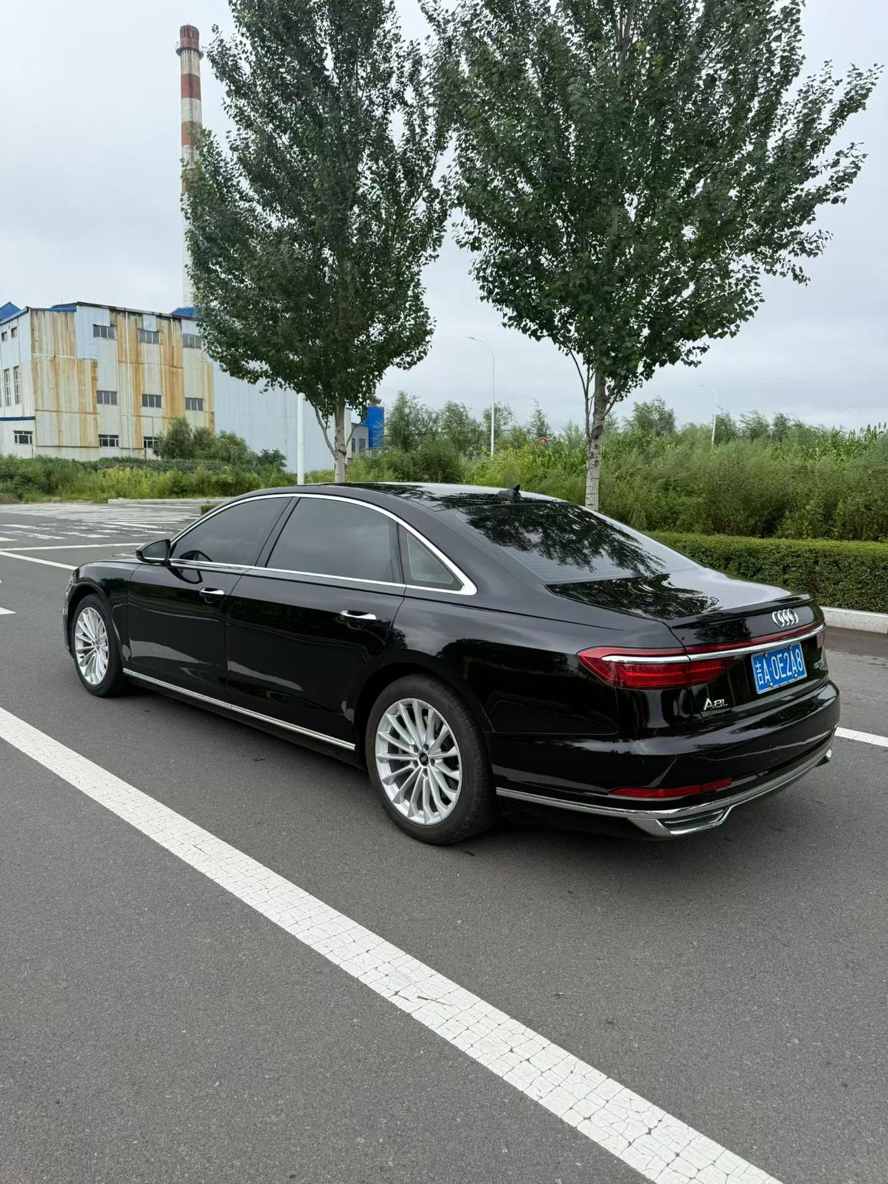 Audi A8 2018 thumb 11