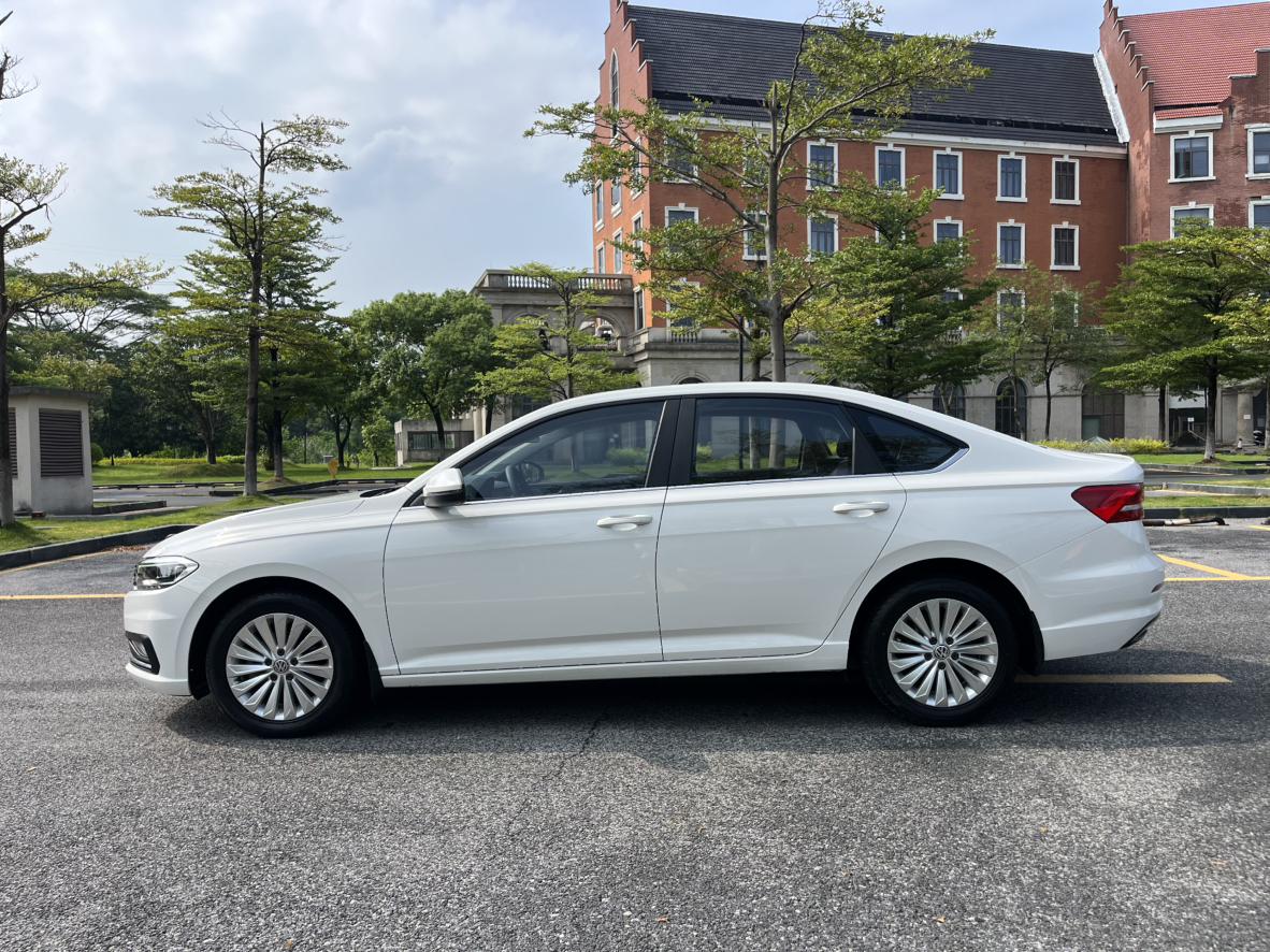Volkswagen Lavida XR 2019 thumb 2