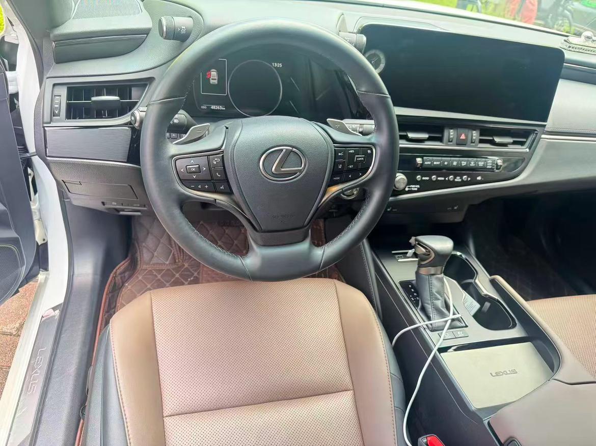 Lexus ES 2022 thumb 4