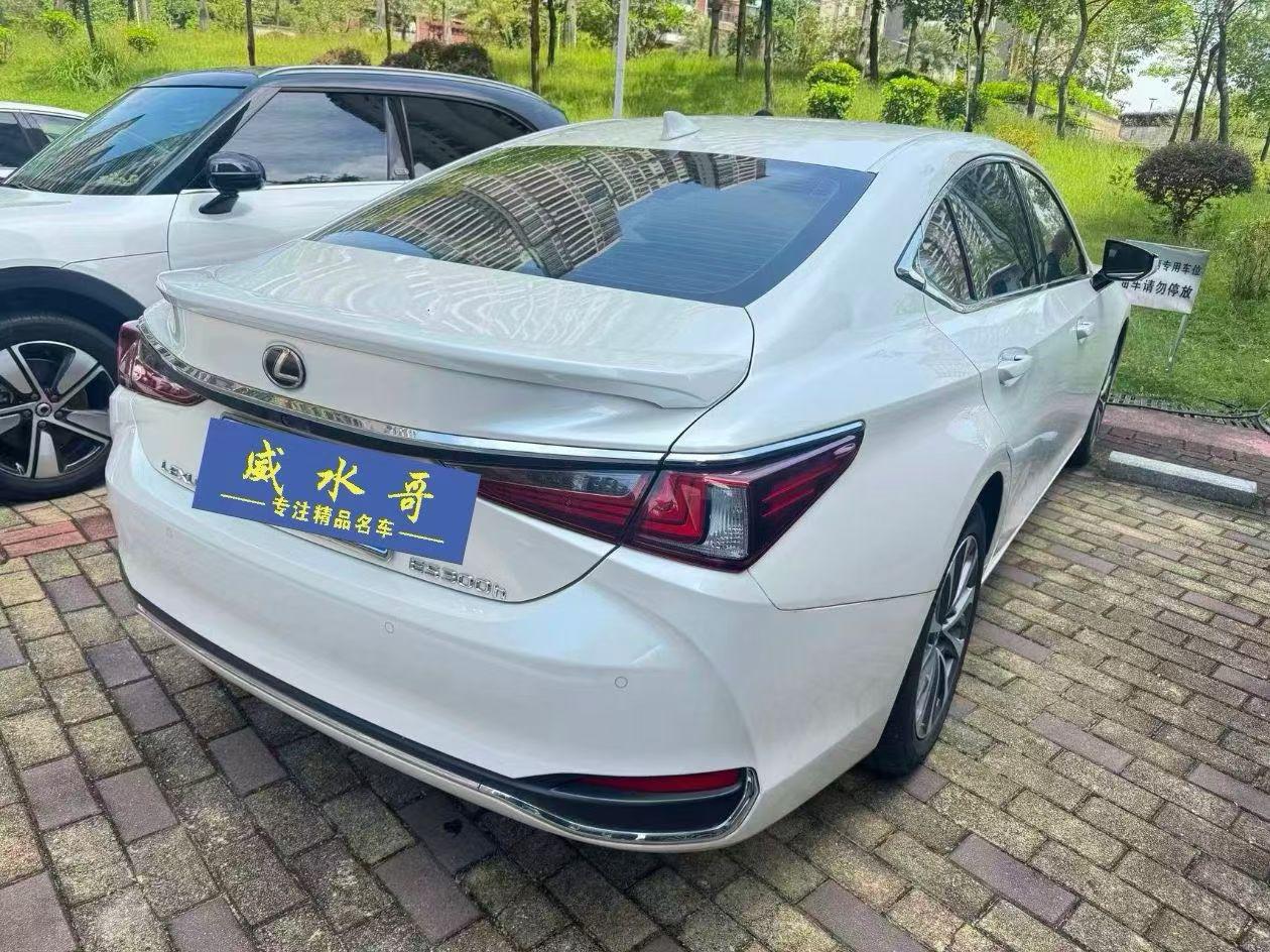 Lexus ES 2022 thumb 9
