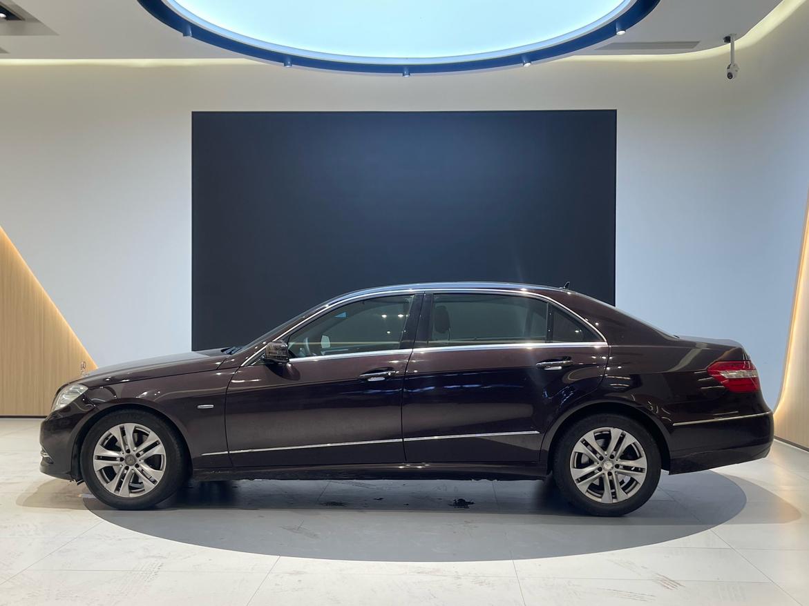 Mercedes-Benz E-Класс 2011 thumb 2