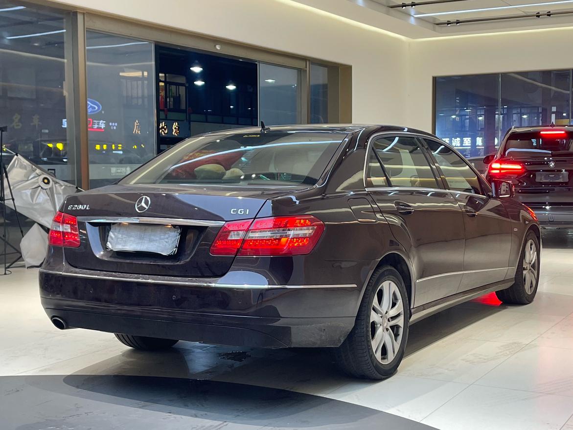 Mercedes-Benz E-Класс 2011 thumb 5